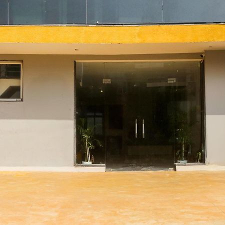 Super Townhouse Sector 69 Gurgaon Ξενοδοχείο Εξωτερικό φωτογραφία