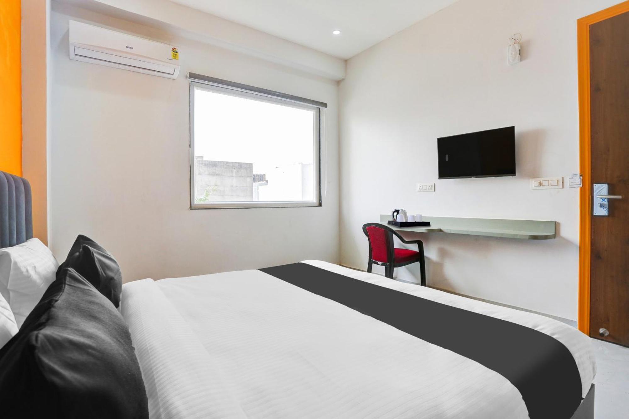 Super Townhouse Sector 69 Gurgaon Ξενοδοχείο Εξωτερικό φωτογραφία